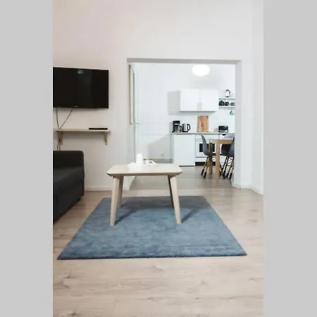 Apartment Near Shooping Center, 6 Guests Berlin