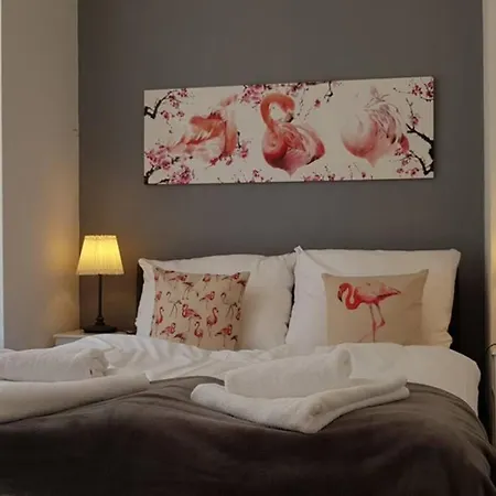 Apartment Near Shooping Center, 6 Guests