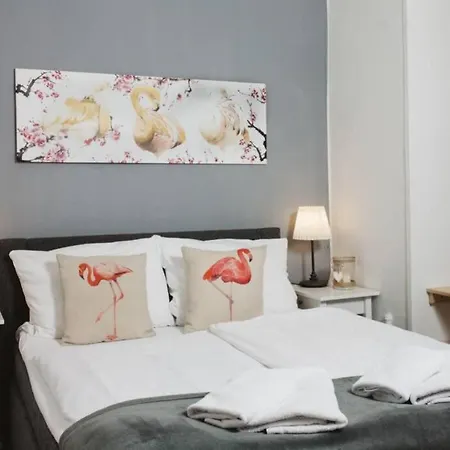 아파트 Near Shooping Center, 6 Guests *