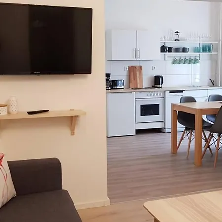 아파트 Near Shooping Center, 6 Guests *
