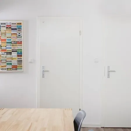 Near Shooping Center, 6 Guests Berlin