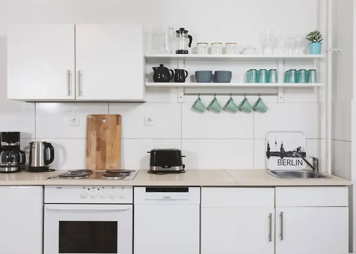 Apartman Near Shooping Center, 6 Guests Berlin